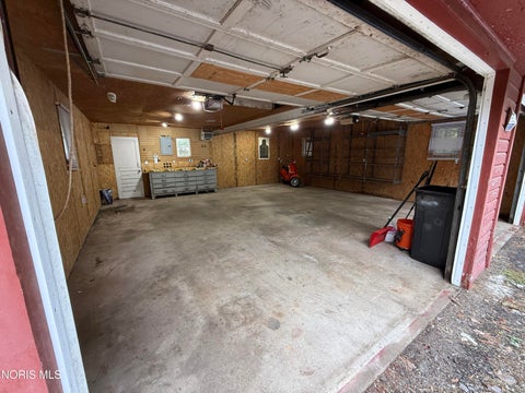 Tiny photo for 10050 Salisbury Road, Monclova, OH 43542 (MLS # 10014766)