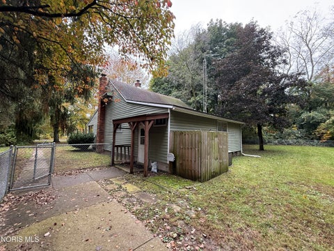 Tiny photo for 10050 Salisbury Road, Monclova, OH 43542 (MLS # 10014766)