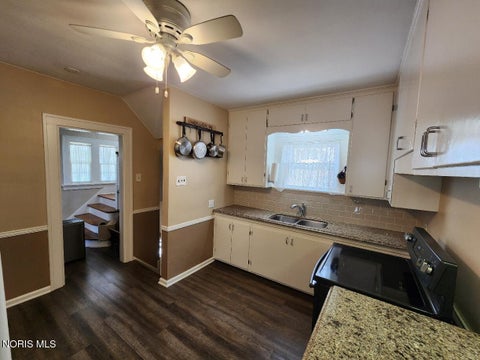 Tiny photo for 3025 Sherbrooke Road, Toledo, OH 43606 (MLS # 10009680)