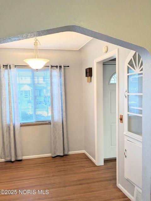 Tiny photo for 3133 Glencairn Avenue, Toledo, OH 43614 (MLS # 10000297)