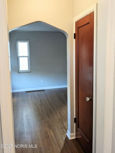 Tiny photo for 3133 Glencairn Avenue, Toledo, OH 43614 (MLS # 10000297)