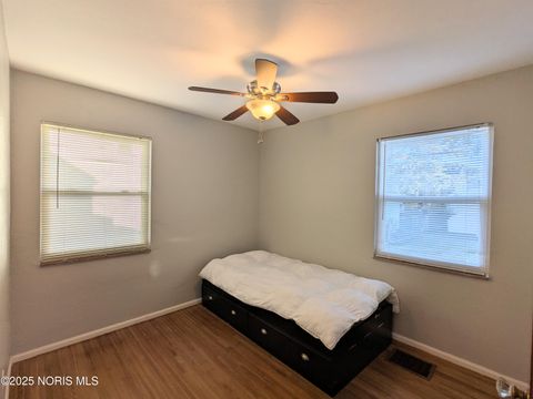 Tiny photo for 3133 Glencairn Avenue, Toledo, OH 43614 (MLS # 10000297)
