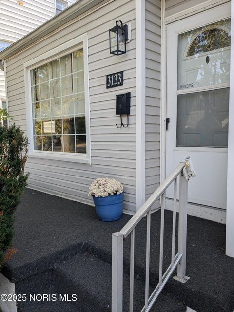 Tiny photo for 3133 Glencairn Avenue, Toledo, OH 43614 (MLS # 10000297)