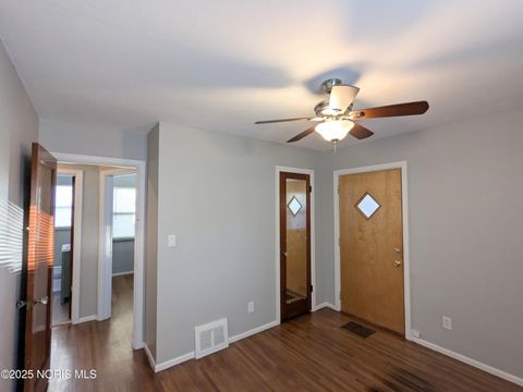 Tiny photo for 3133 Glencairn Avenue, Toledo, OH 43614 (MLS # 10000297)