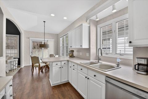Tiny photo for 4 Bent Creek Crossing, Sylvania, OH 43560 (MLS # 10007547)
