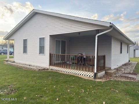 Tiny photo for 930 Indianola Avenue, Montpelier, OH 43543 (MLS # 10005558)