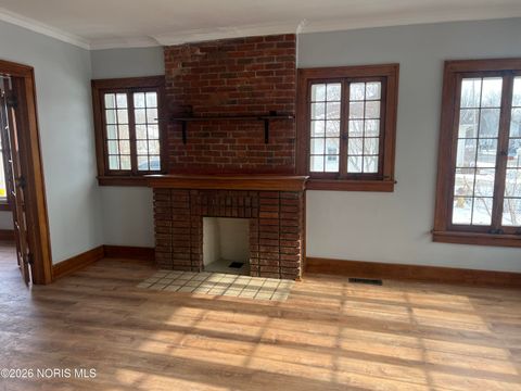 Tiny photo for 620 W North Street, Fostoria, OH 44830 (MLS # 10002862)