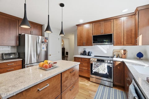 Tiny photo for 4 Shenandoah Circle, Sylvania, OH 43560 (MLS # 10014492)