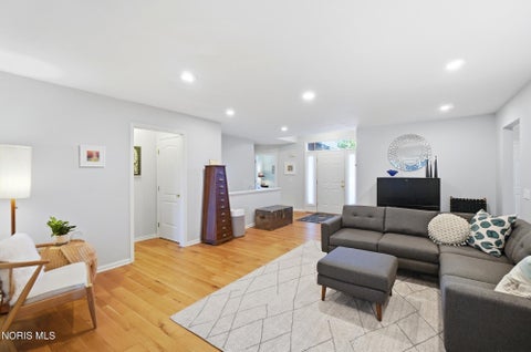 Tiny photo for 4 Shenandoah Circle, Sylvania, OH 43560 (MLS # 10014492)