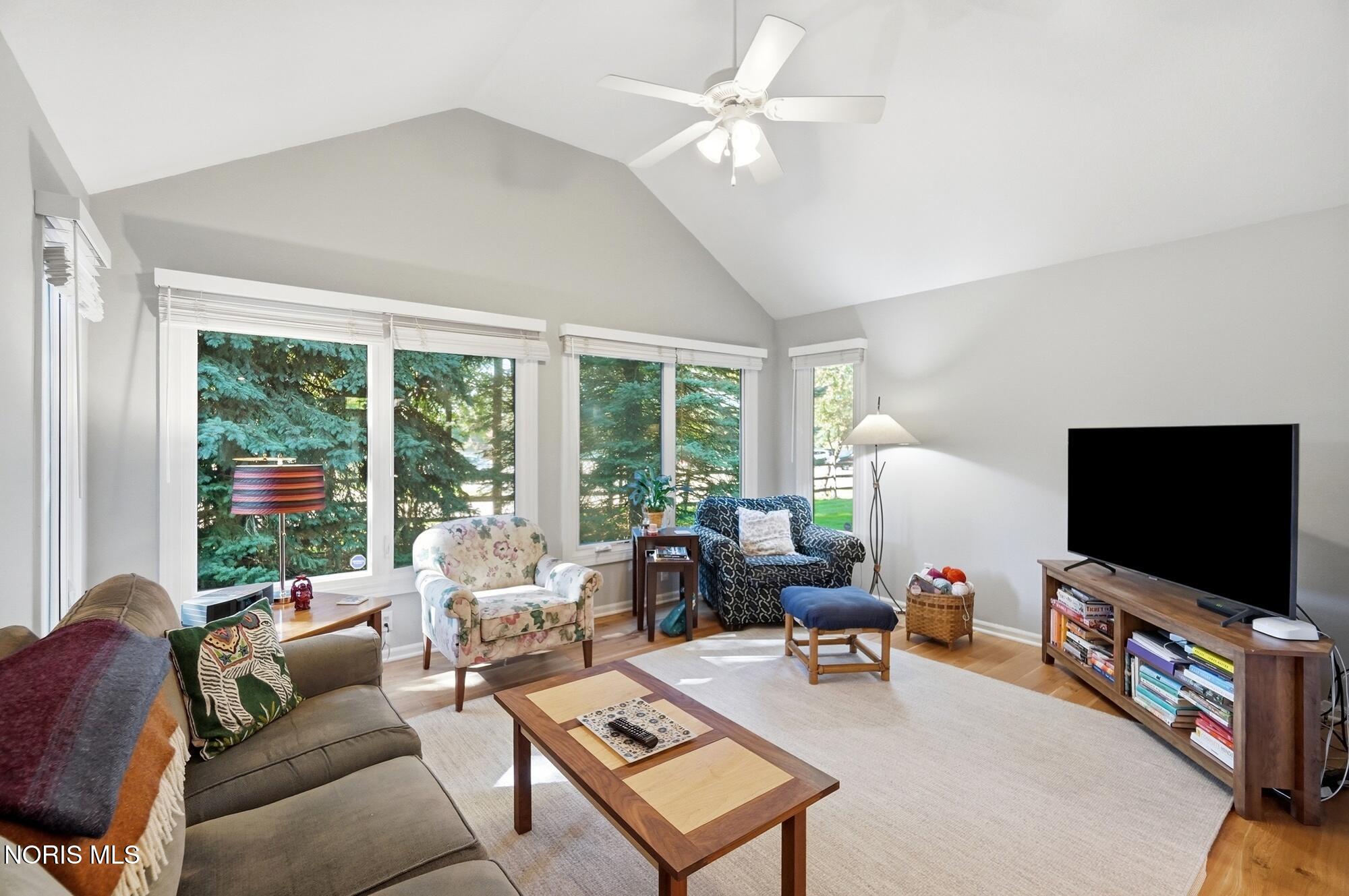 4 Shenandoah Circle