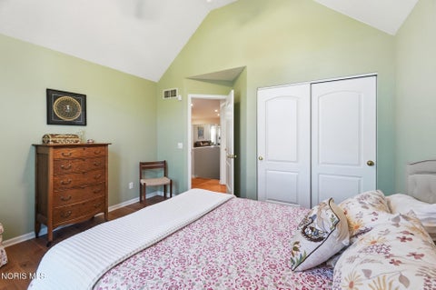 Tiny photo for 4 Shenandoah Circle, Sylvania, OH 43560 (MLS # 10014492)