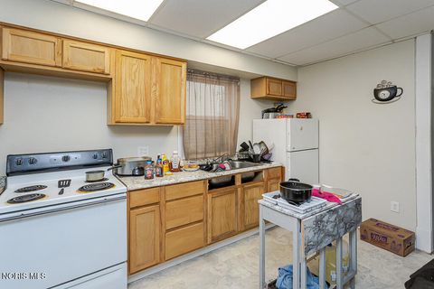 Tiny photo for 815 Dunwood Court, Toledo, OH 43609 (MLS # 10008507)
