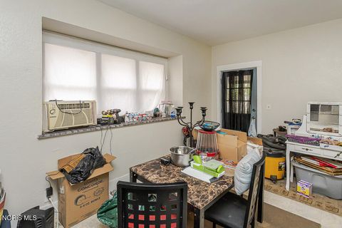 Tiny photo for 815 Dunwood Court, Toledo, OH 43609 (MLS # 10008507)