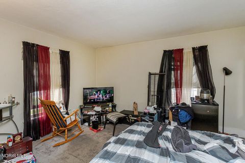 Tiny photo for 815 Dunwood Court, Toledo, OH 43609 (MLS # 10008507)