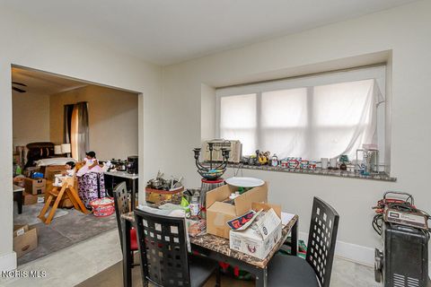 Tiny photo for 815 Dunwood Court, Toledo, OH 43609 (MLS # 10008507)
