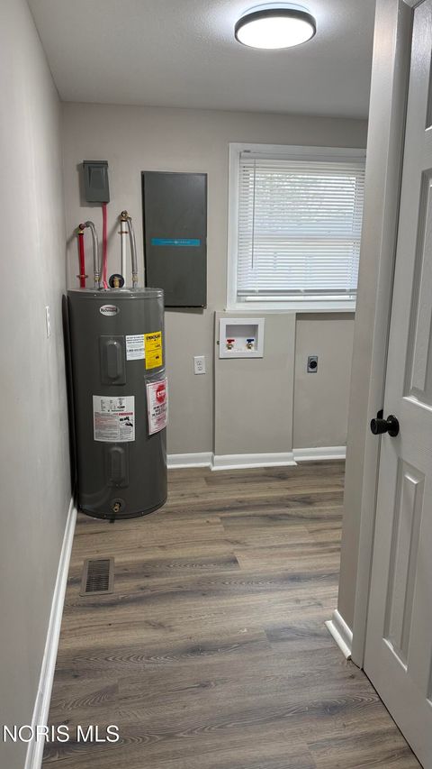 Tiny photo for 403 Park Avenue, Antwerp, OH 45813 (MLS # 10005353)