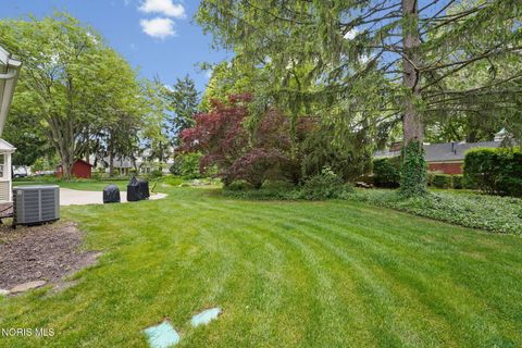 Tiny photo for 116 Rockledge Circle, Perrysburg, OH 43551 (MLS # 10008138)
