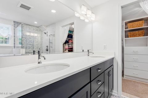 Tiny photo for 116 Rockledge Circle, Perrysburg, OH 43551 (MLS # 10008138)