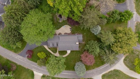 Tiny photo for 116 Rockledge Circle, Perrysburg, OH 43551 (MLS # 10008138)