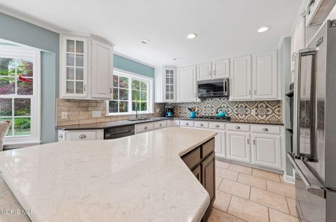 Tiny photo for 116 Rockledge Circle, Perrysburg, OH 43551 (MLS # 10008138)