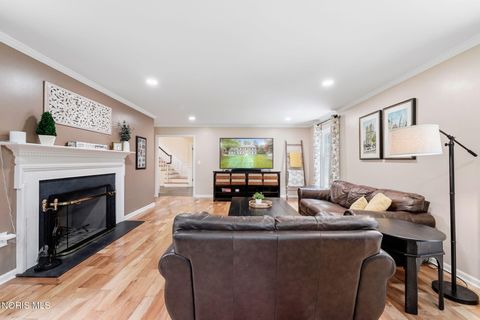 Tiny photo for 116 Rockledge Circle, Perrysburg, OH 43551 (MLS # 10008138)