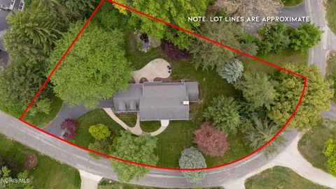 Tiny photo for 116 Rockledge Circle, Perrysburg, OH 43551 (MLS # 10008138)