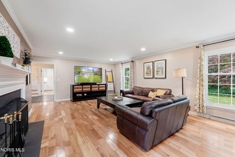 Tiny photo for 116 Rockledge Circle, Perrysburg, OH 43551 (MLS # 10008138)