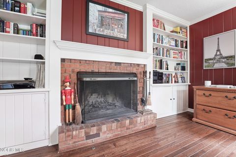 Tiny photo for 116 Rockledge Circle, Perrysburg, OH 43551 (MLS # 10008138)