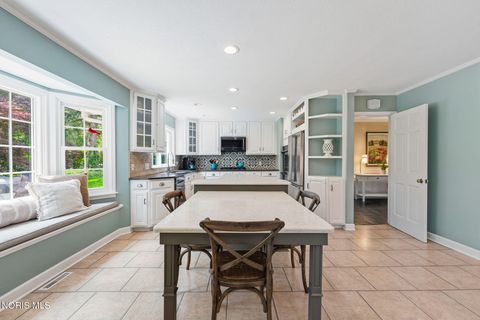 Tiny photo for 116 Rockledge Circle, Perrysburg, OH 43551 (MLS # 10008138)