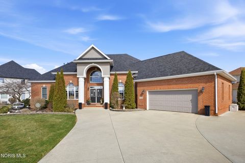 Homes For Sale - 1338 Pine Valley Drive<br/> Wood County, Bowling Green, OH 43402