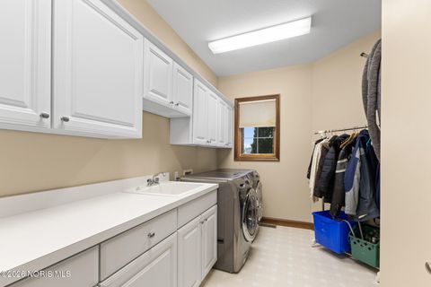 Tiny photo for 1338 Pine Valley Drive, Bowling Green, OH 43402 (MLS # 10003249)