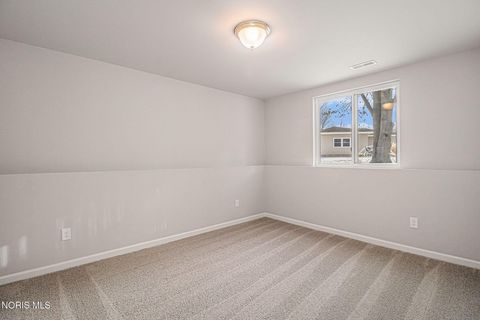 Tiny photo for 4 Woody Drive, Millbury, OH 43447 (MLS # 10006801)