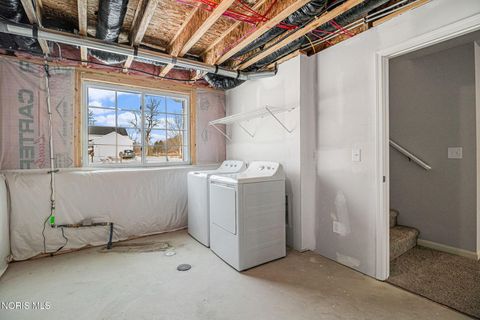 Tiny photo for 4 Woody Drive, Millbury, OH 43447 (MLS # 10006801)