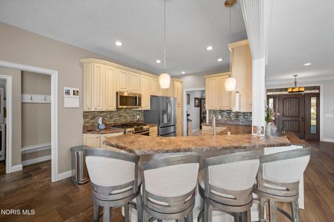 Tiny photo for 30348 Lemoyne Road, Walbridge, OH 43465 (MLS # 10005546)