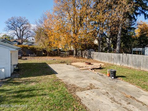 Tiny photo for 3515 Revere Drive, Toledo, OH 43612 (MLS # 10001031)