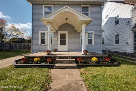 Tiny photo for 3515 Revere Drive, Toledo, OH 43612 (MLS # 10001031)