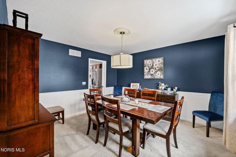 Tiny photo for 827 Abbey Lane, Findlay, OH 45840 (MLS # 10004466)