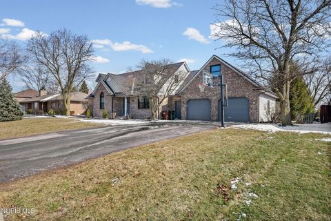 Tiny photo for 827 Abbey Lane, Findlay, OH 45840 (MLS # 10004466)