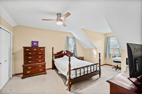 Tiny photo for 827 Abbey Lane, Findlay, OH 45840 (MLS # 10004466)