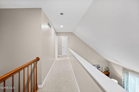 Tiny photo for 827 Abbey Lane, Findlay, OH 45840 (MLS # 10004466)