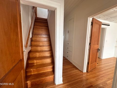 Tiny photo for 807 N Main Street, Bowling Green, OH 43402 (MLS # 10008133)
