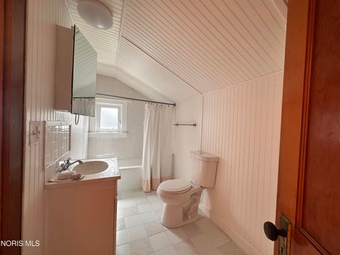 Tiny photo for 807 N Main Street, Bowling Green, OH 43402 (MLS # 10008133)