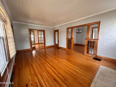 Tiny photo for 807 N Main Street, Bowling Green, OH 43402 (MLS # 10008133)