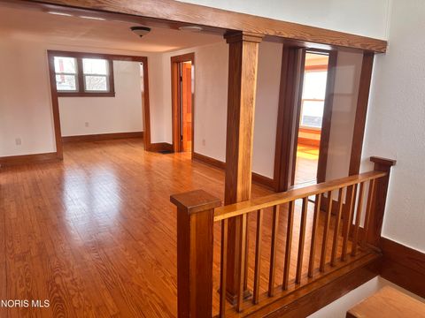 Tiny photo for 807 N Main Street, Bowling Green, OH 43402 (MLS # 10008133)