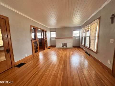 Tiny photo for 807 N Main Street, Bowling Green, OH 43402 (MLS # 10008133)