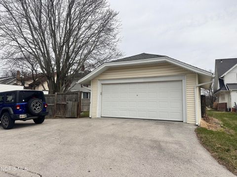 Tiny photo for 807 N Main Street, Bowling Green, OH 43402 (MLS # 10008133)