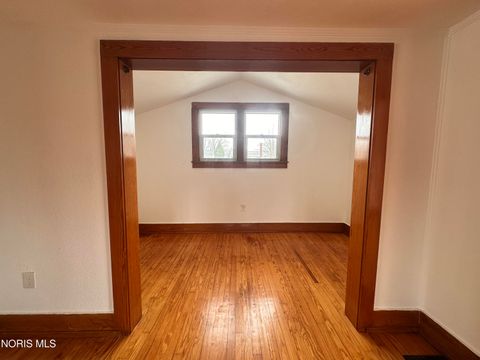 Tiny photo for 807 N Main Street, Bowling Green, OH 43402 (MLS # 10008133)