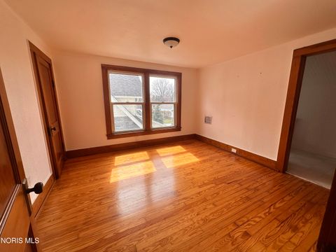 Tiny photo for 807 N Main Street, Bowling Green, OH 43402 (MLS # 10008133)