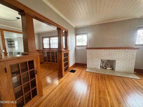Tiny photo for 807 N Main Street, Bowling Green, OH 43402 (MLS # 10008133)