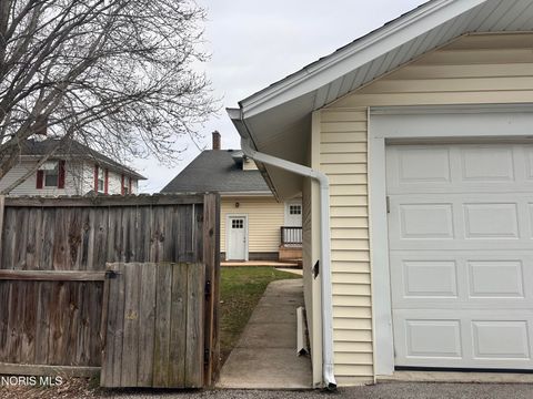 Tiny photo for 807 N Main Street, Bowling Green, OH 43402 (MLS # 10008133)